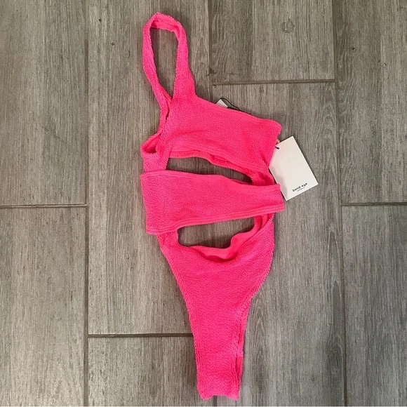 Bond Eye Rico Cutout One Piece Swimsuit Neon Azaela One Size NWT - Picture 2 of 3